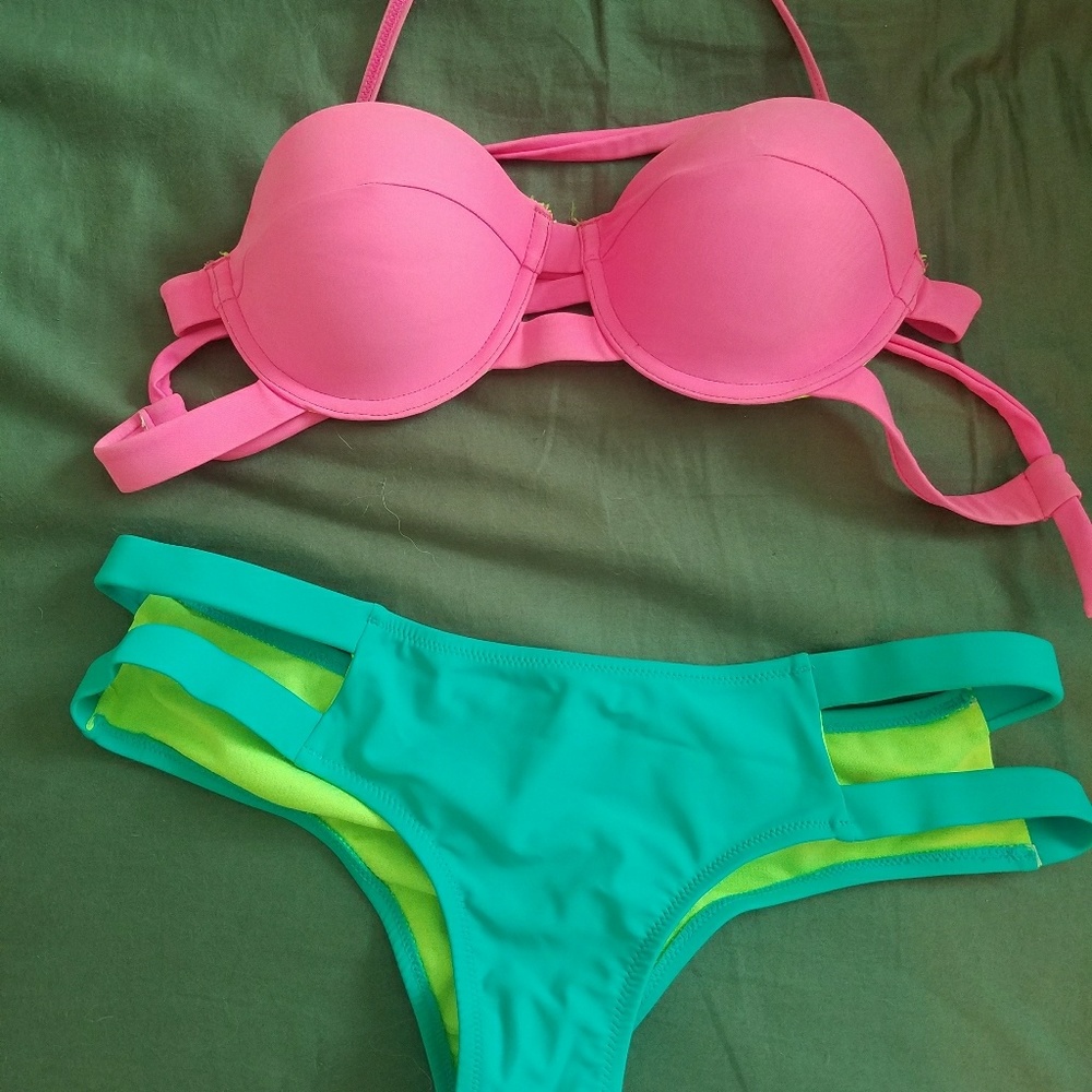 Swim suit